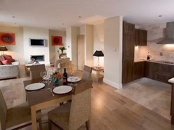 PREMIER SUITES PLUS Dublin, Leeson Street Apartment Dublin
